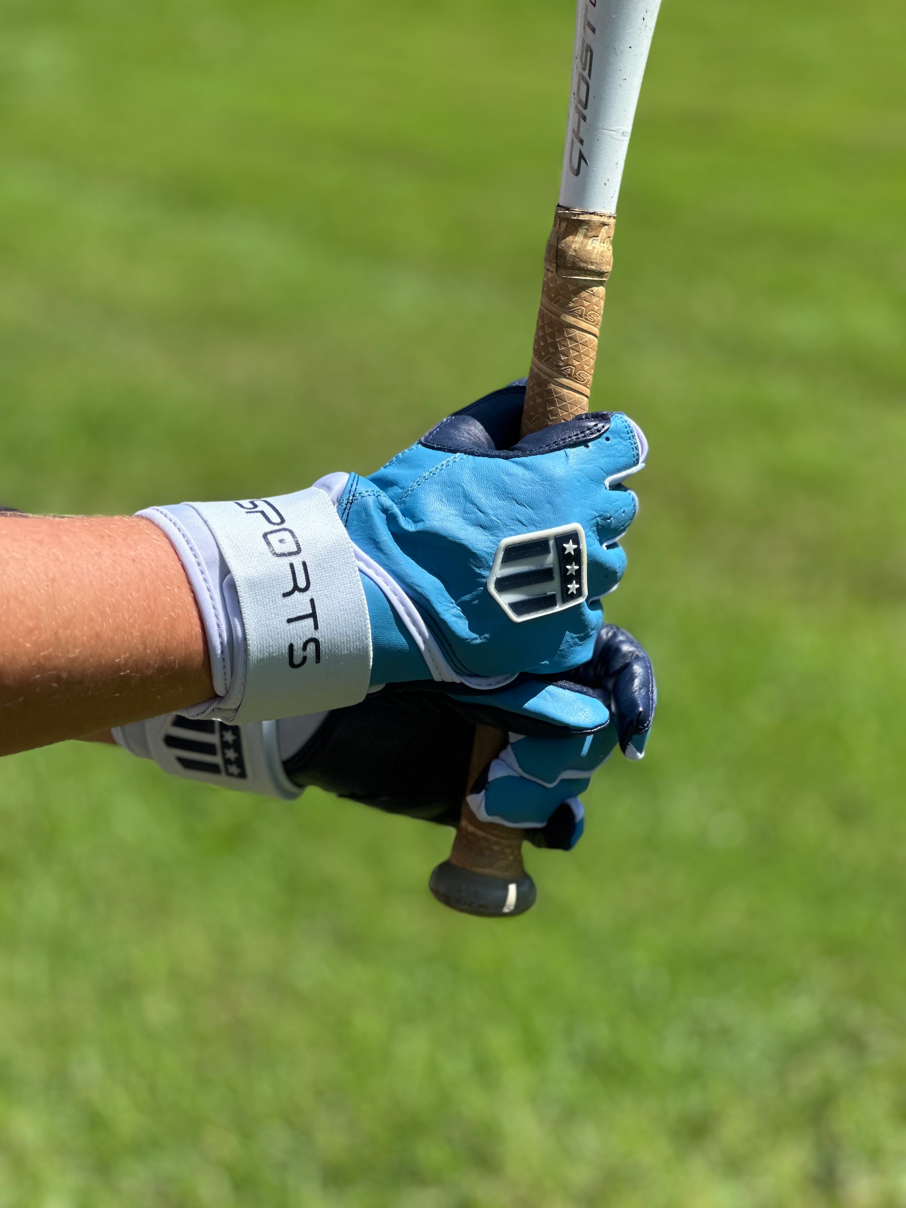 Long Cuff Carolina with Navy Palm-0